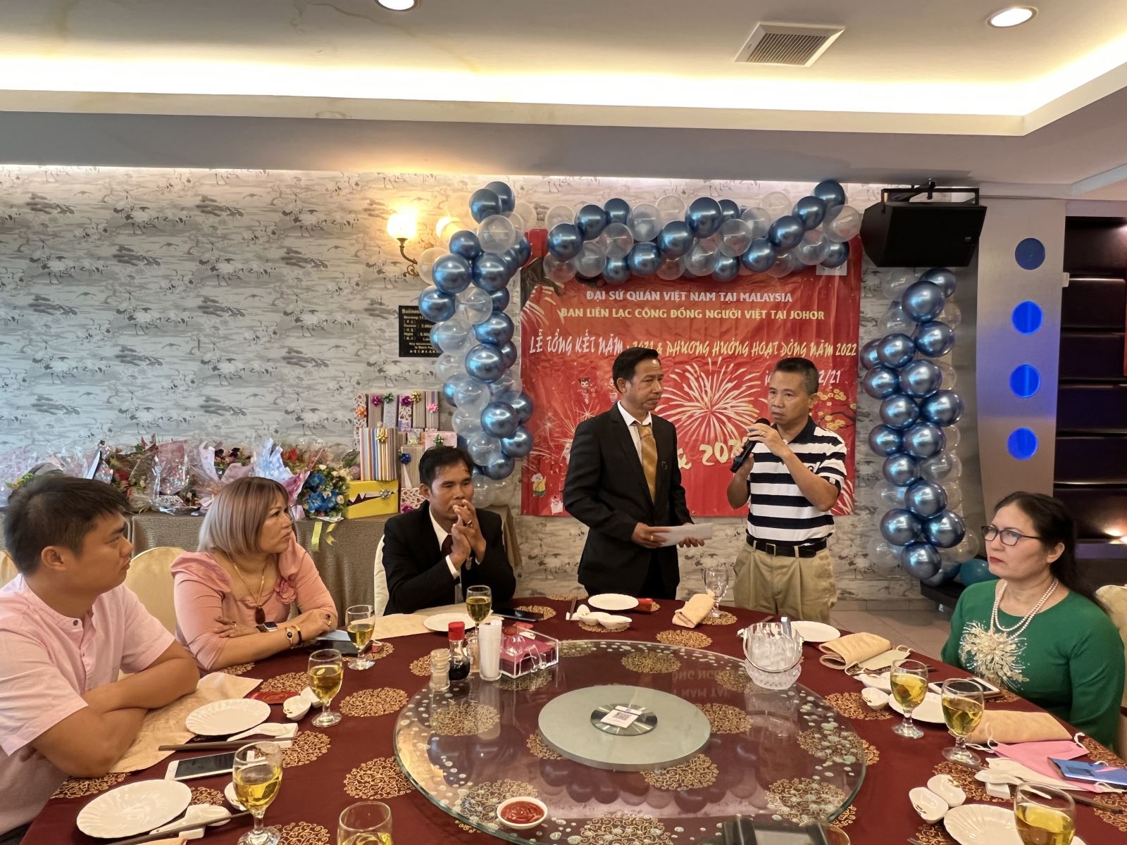 Overseas Vietnamese in Malaysia’s Johor help each other overcome pandemic